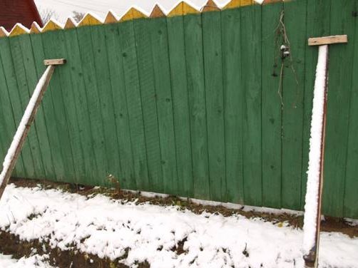 Забор садового участка в СНТ: снимок 1